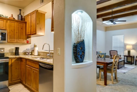 Apartment (2 Bedrooms) | Private kitchen | Microwave, oven, stovetop, dishwasher