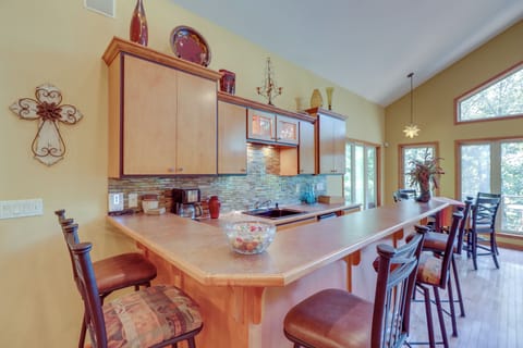 House (Multiple Bedrooms) | Interior