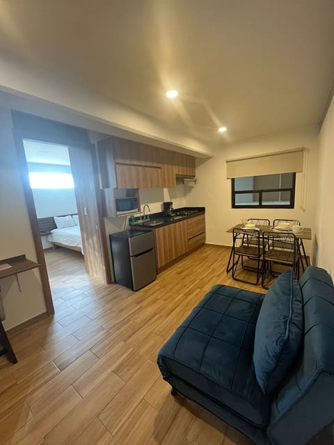 Suite | Living area | 30-inch Smart TV with satellite channels