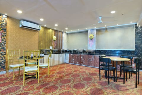 Daily buffet breakfast (INR 250 per person)