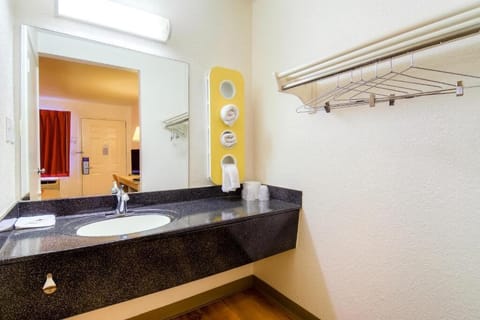 Combined shower/tub, hair dryer, towels, soap