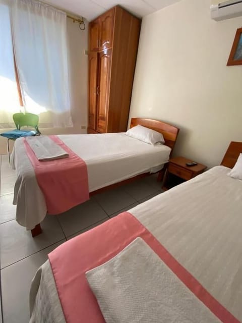 Basic Double Room | Down comforters, free WiFi