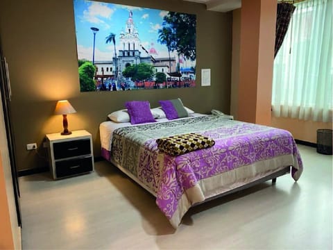 Superior Room, 1 Queen Bed, City View | Free WiFi, bed sheets