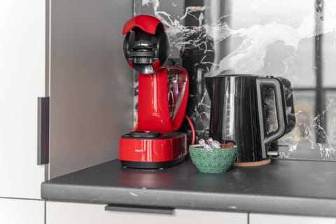 Fridge, stovetop, dishwasher, electric kettle