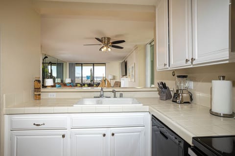 Condo, Multiple Beds, Pool Access, Ocean View (D13) | Private kitchen | Fridge, microwave, oven, stovetop