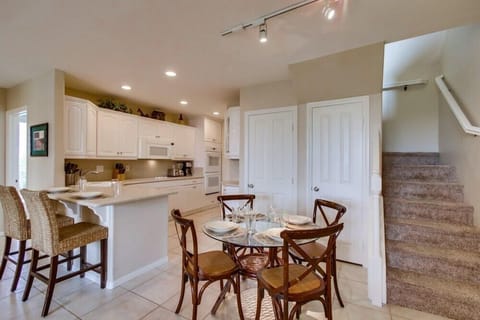 Condo, Multiple Beds, Pool Access, Garden View (B315) | Private kitchen | Fridge, microwave, oven, stovetop