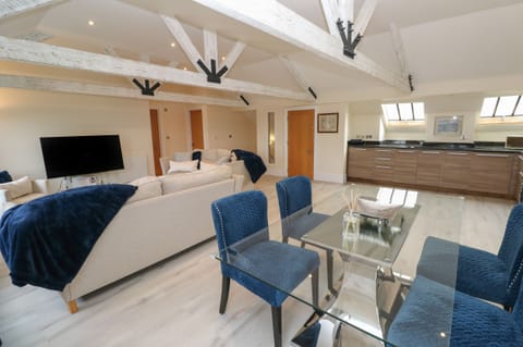 Fridge, dishwasher, electric kettle, toaster