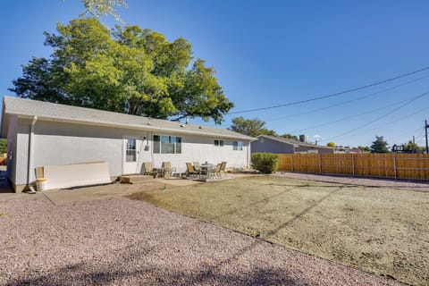 House (6 Bedrooms) | Interior