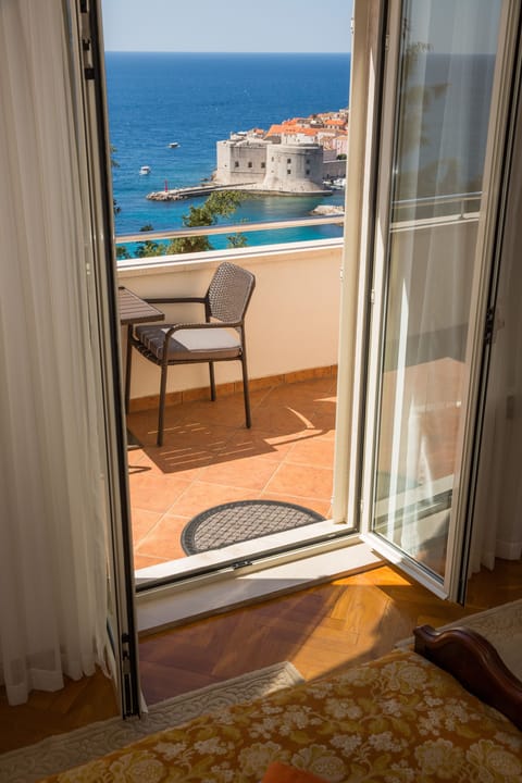 Gallery Penthouse, 2 Bedrooms, Terrace, Sea View (THE BEST OLD TOWN VIEW) | Balcony