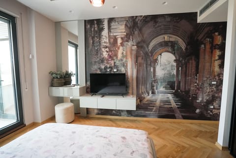 Luxury Apartment | Premium bedding, individually decorated, individually furnished