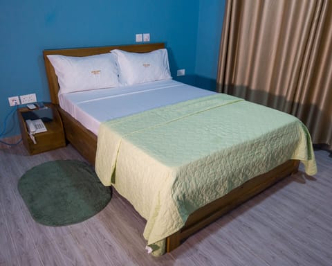 Standard Room | Free WiFi, bed sheets