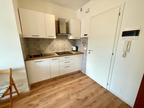 Studio, Multiple Bedrooms, Balcony, City View | Interior