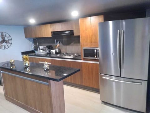 #0 Grand Suite Dos Camas C/Patio | Private kitchen