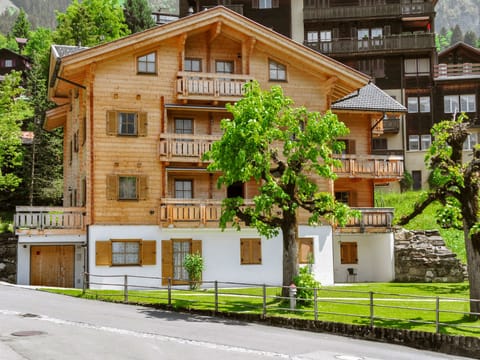 Alpina Apt. CH Chalet in Lauterbrunnen