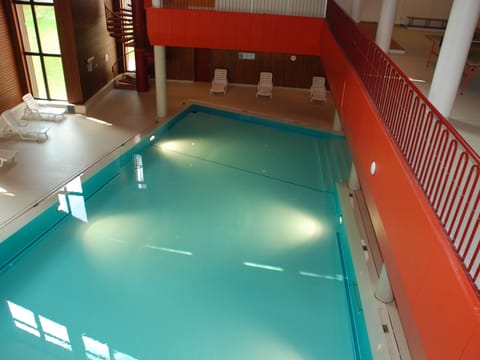 Pool Indoor