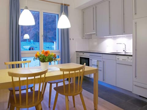 Residenz Alpenrose22 Apartment in Samedan