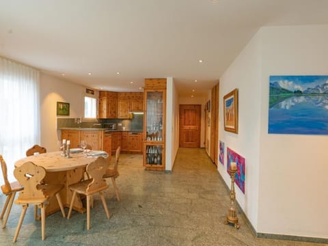 Residenz Alpenrose34 Apartment in Samedan