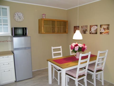 Barrierefreie FeHausHälfte mit Terrasse. Apartment in Kappeln