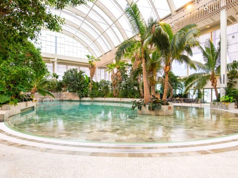 Pool Indoor