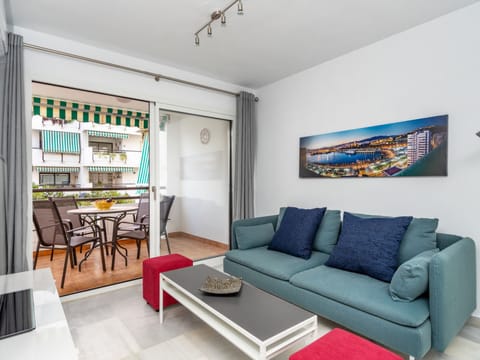 Carihuela Playa Apartment in Torremolinos