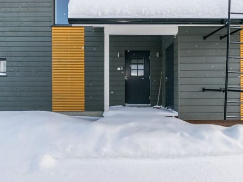 Hallan karhu b, paritalo House in Finland