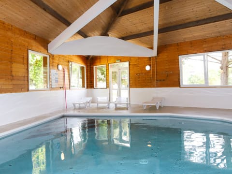 Pool Indoor