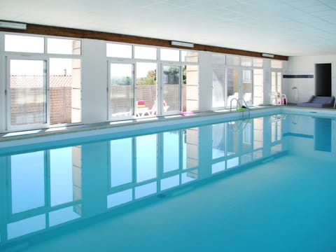 Pool Indoor