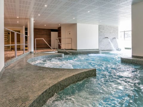 Pool Indoor