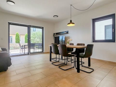 "Casa Petra" mit Terrasse Vacation rental in Novigrad