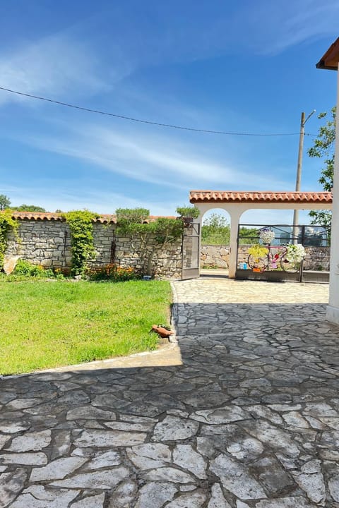 Apartment 2369 Apartment in Peroj