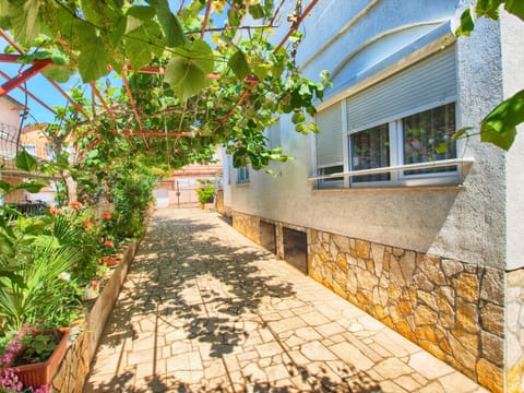 Apartment 1362 Apartment in Fažana