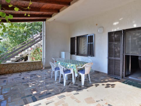 Apartment 1560 Apartment in Fažana