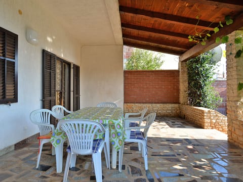 Apartment 1560 Apartment in Fažana