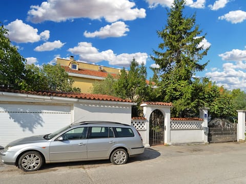 Apartment 2058 Apartment in Fažana