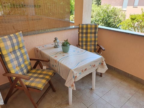 mit privater Terrasse Apartment in Banjole