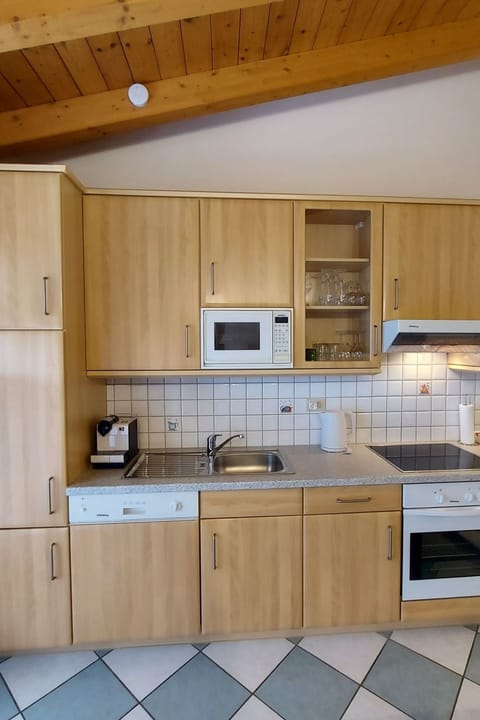 APART DINA LAZISE Apartment in Colà