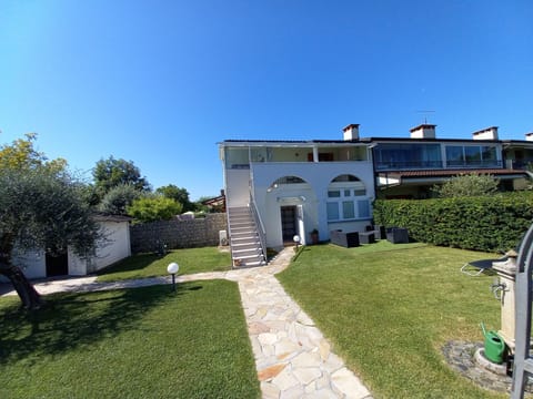 FeWo C-01 Apartment in Colà