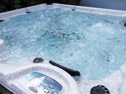 Villa Paradiso, 200 m² Ferienhaus Vacation rental in Lake Garda