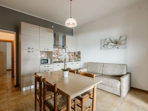 Zwei-Zimmer-Appartement in Villaggio Sanghen Apartment in Manerba del Garda