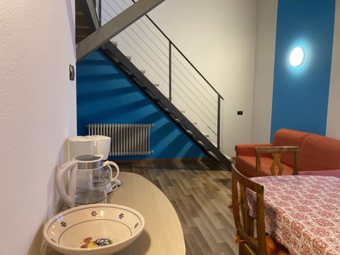 Fahrradappartement app 5 trilocale vista lago Apartment in Malcesine