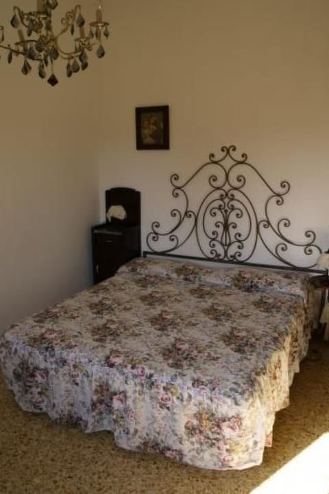 Wohnung 'Rose' mit Terrasse Apartment in Tuscany