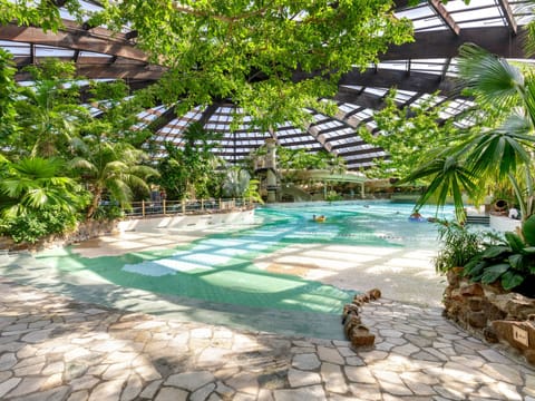 Pool Indoor