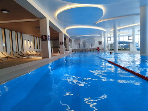 Pool Indoor
