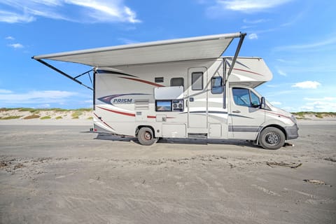 2017 Coachmen Prism Mercedes Benz Motorhome. Drivable vehicle in San Antonio