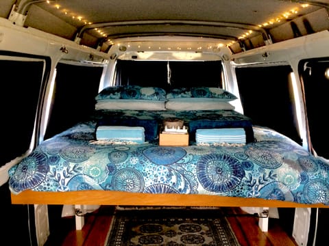 Mystical Mermaid - Manual Campervan in Byron Bay