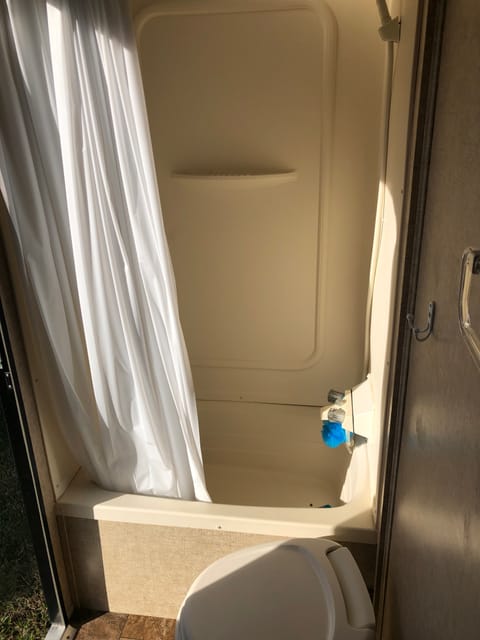 Bathroom/shower & vanity