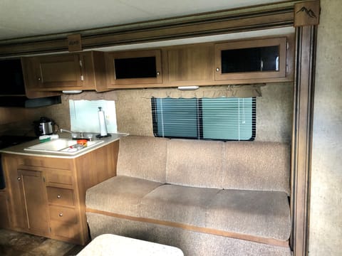 2016 Coachmen Apex Towable trailer in Homestead