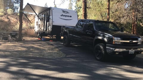 2017 26 ft. Jayco Jay Flight Towable trailer in Salem