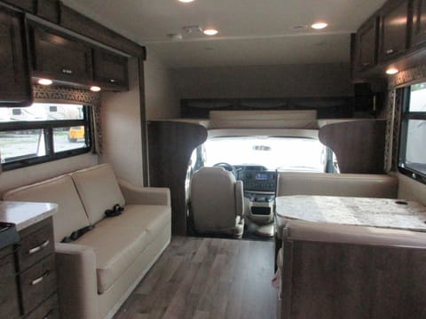 2019 Jayco Redhawk 31XL- Sleeps up to 10!! Drivable vehicle in Pinellas Park