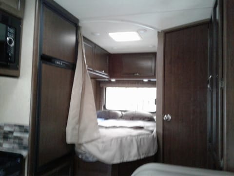 2018 Thor Motor Coach Four Winds in Los Angeles Area - NO PREP FEE Veicolo da guidare in Riverside